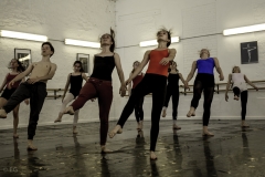 Danse contemporaine au conservatoire de danse de bruxelles. Chorégrpahe: Inès Cera